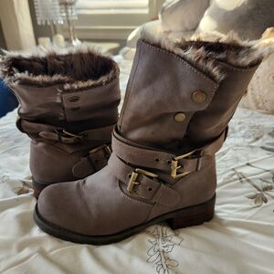 Brown Fur-Lined Women's Boots